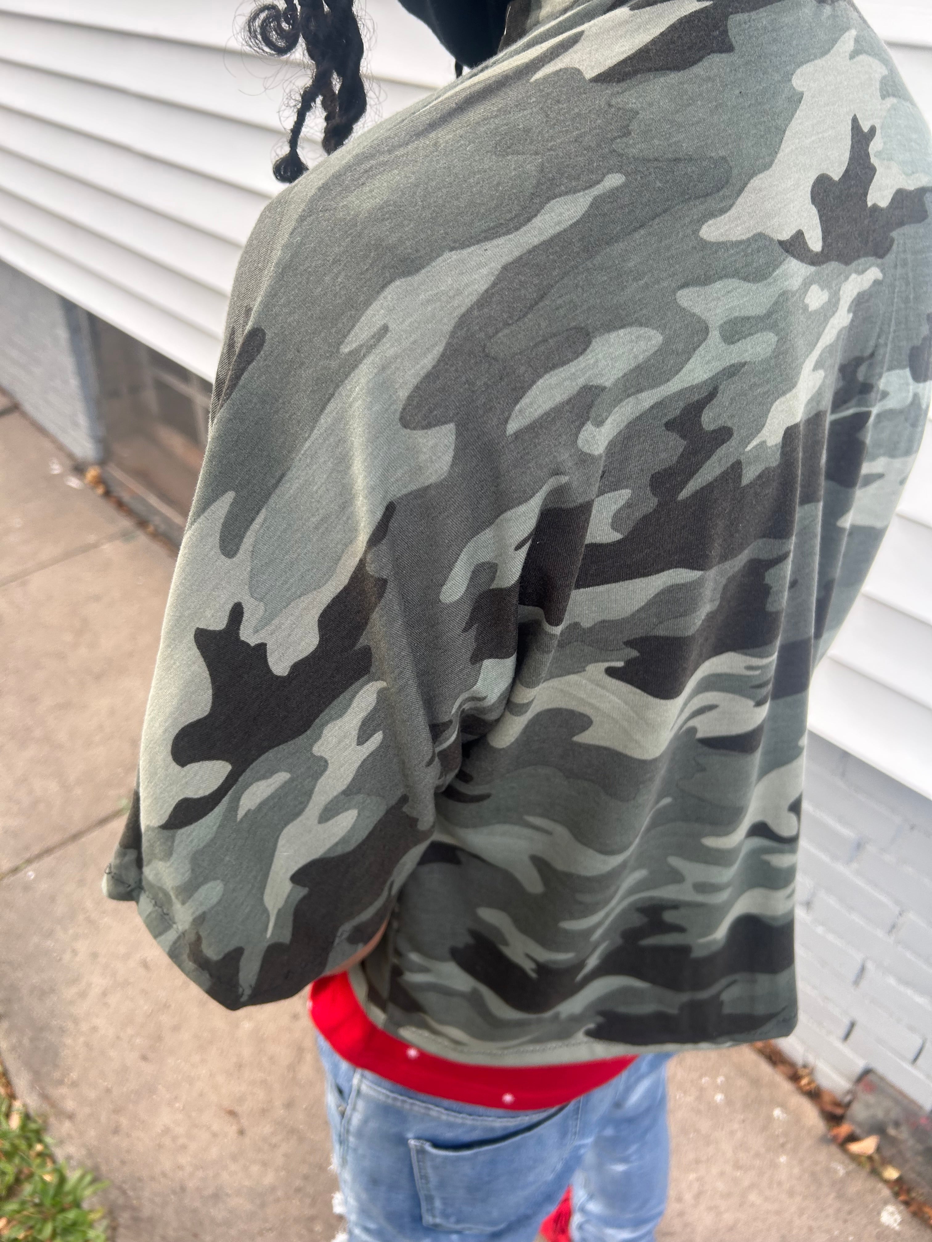 Drop shoulder Logo T